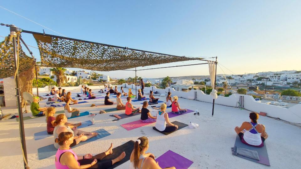 4ημερο Yoga Retreat στον Eπίγειο Παράδεισο των Μικρών Κυκλάδων